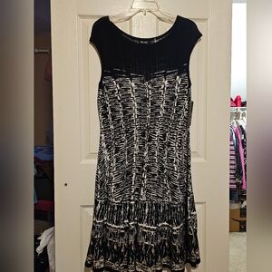 NIC+ZOE Black and White Patterned Midi Dress Sz L NWT